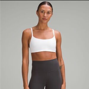 Wunder train strappy racer bra lululemon size 4 white